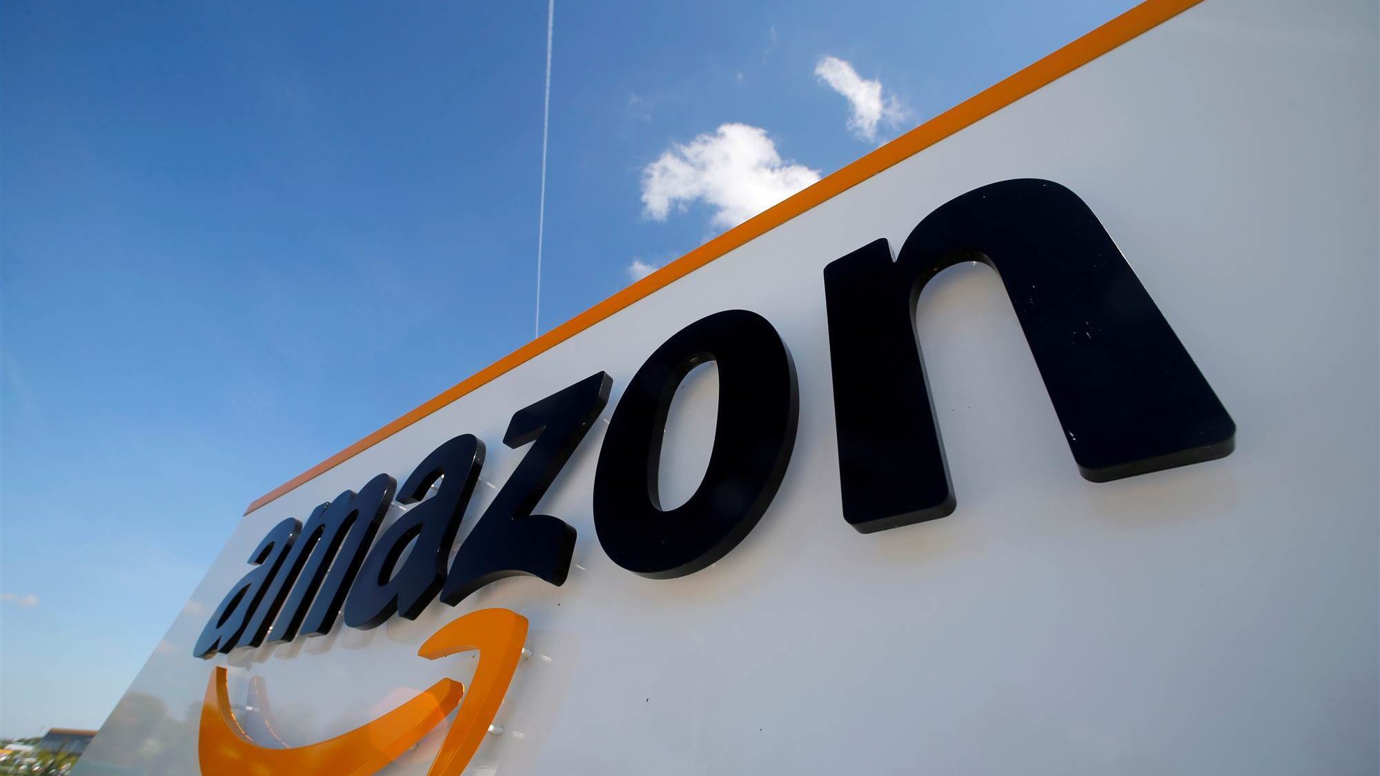 Amazon in U turn over Visa decision