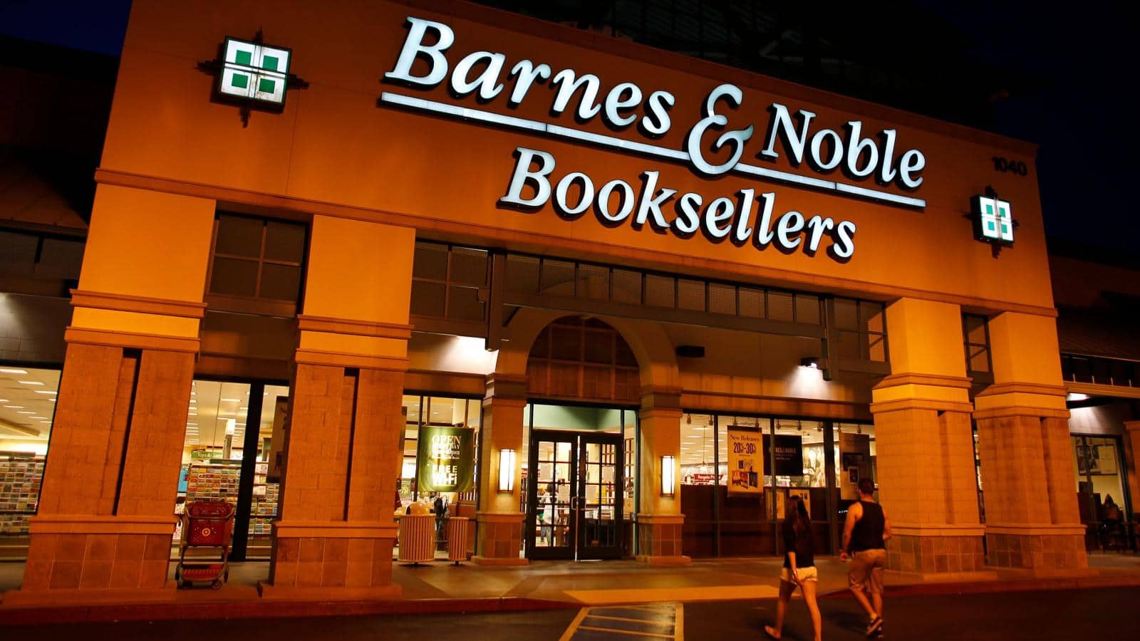 Barnes & Noble shares drop