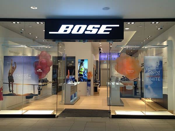 Bose to close all of its stores
