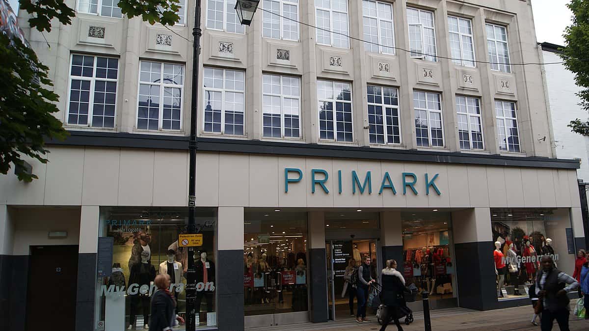 Primark to shed 400 employees