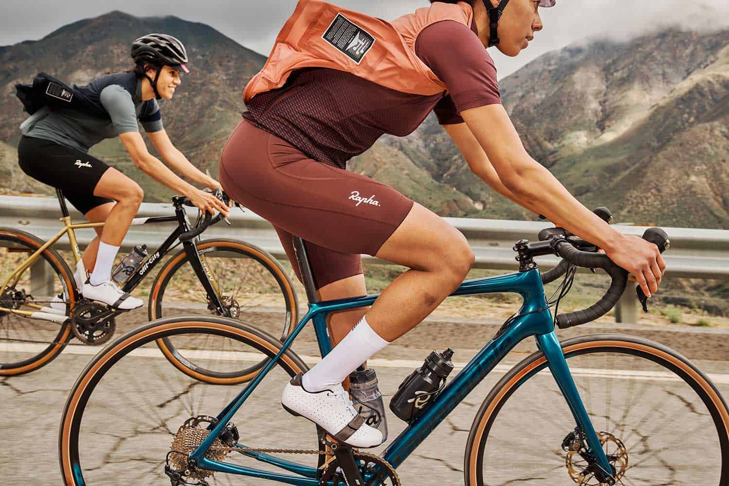 Rapha Racing partners with 7bridges to enhance its supply chain using AI-powered tech