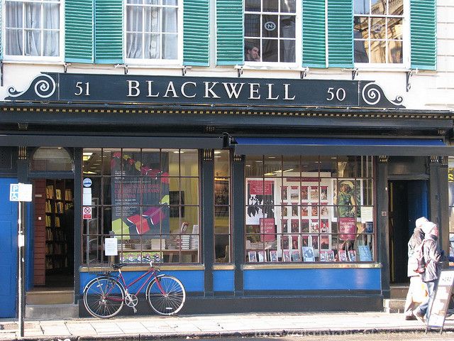Blackwell’s sells to Waterstones