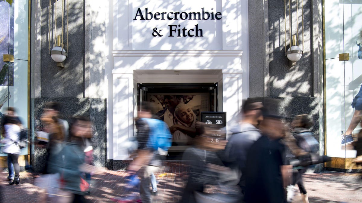 Abercrombie & Fitch Co. expands same-day delivery service