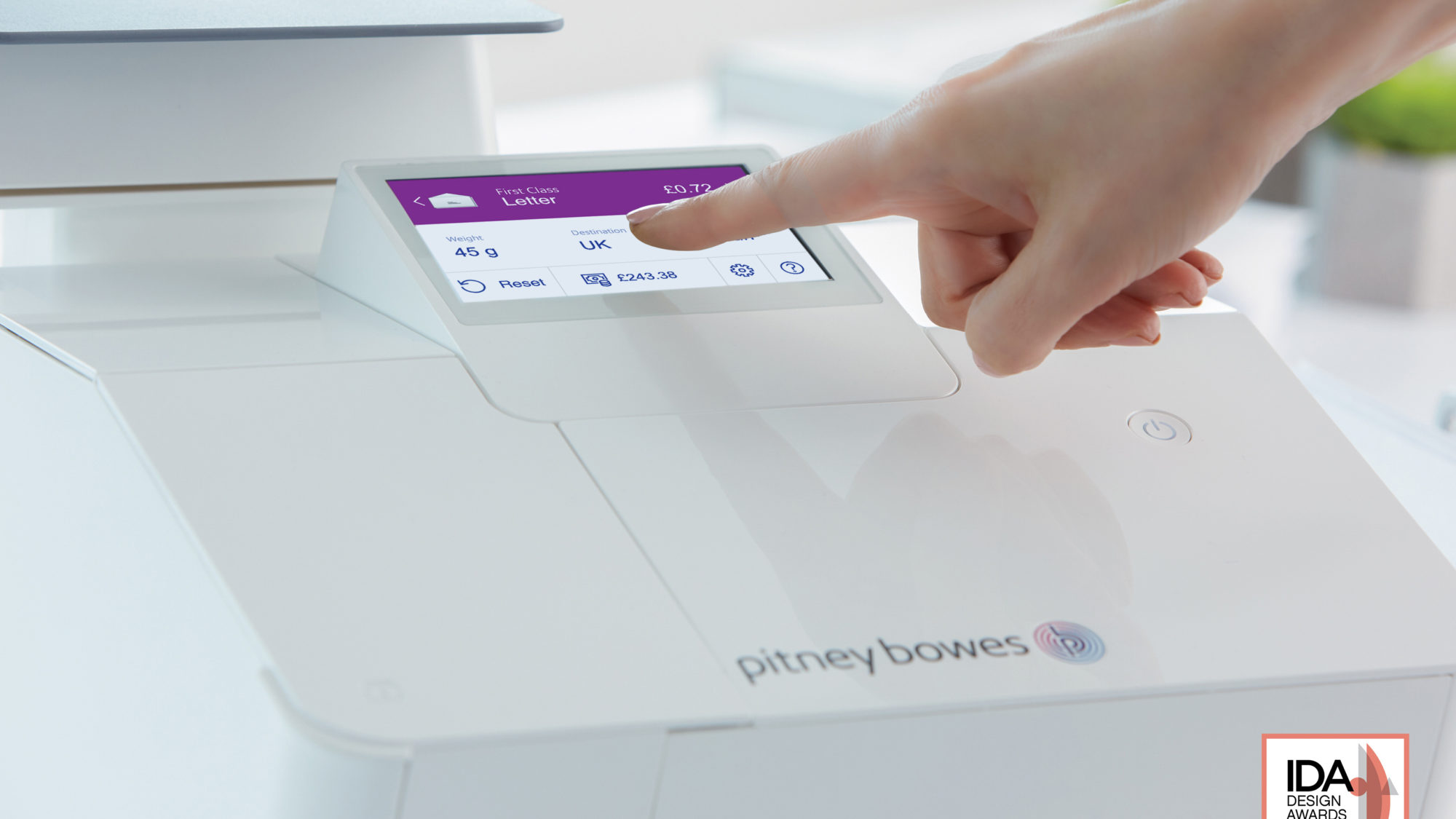 Pitney Bowes launches SendPro Mailstation in UK