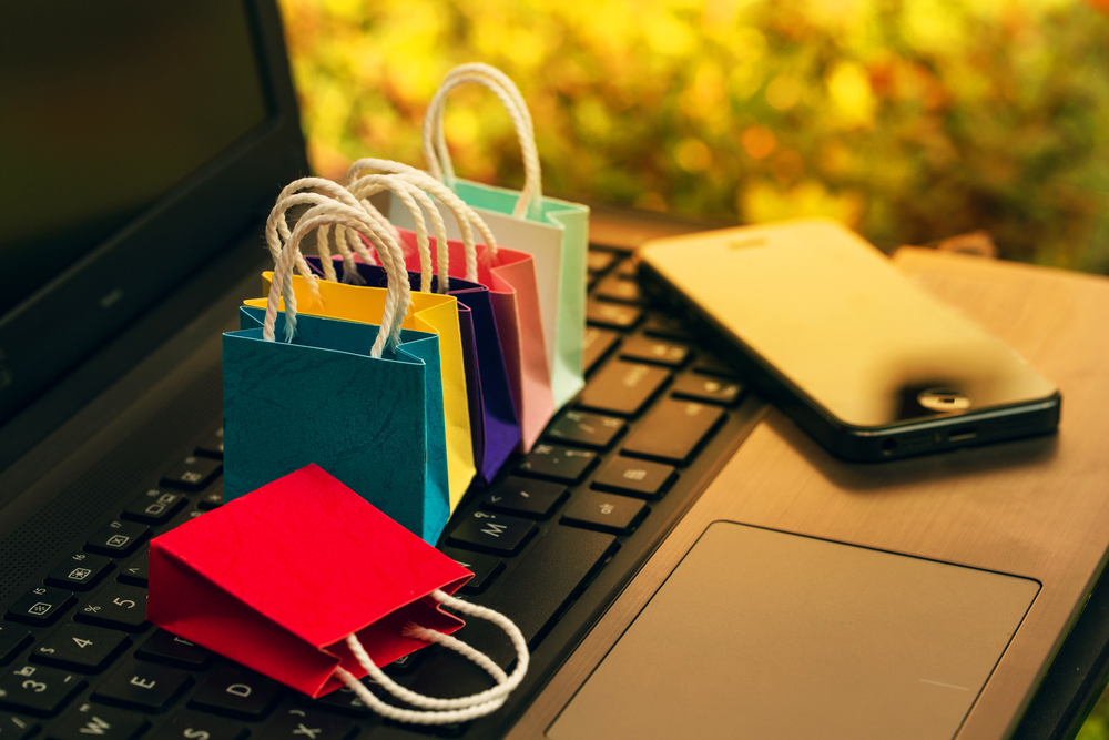 Shoppers double online spending through D2C channels